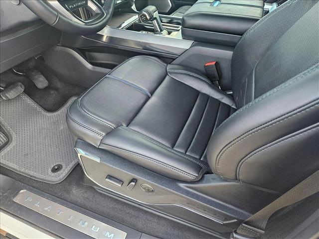 2025 Ford F-150 Platinum photo 4