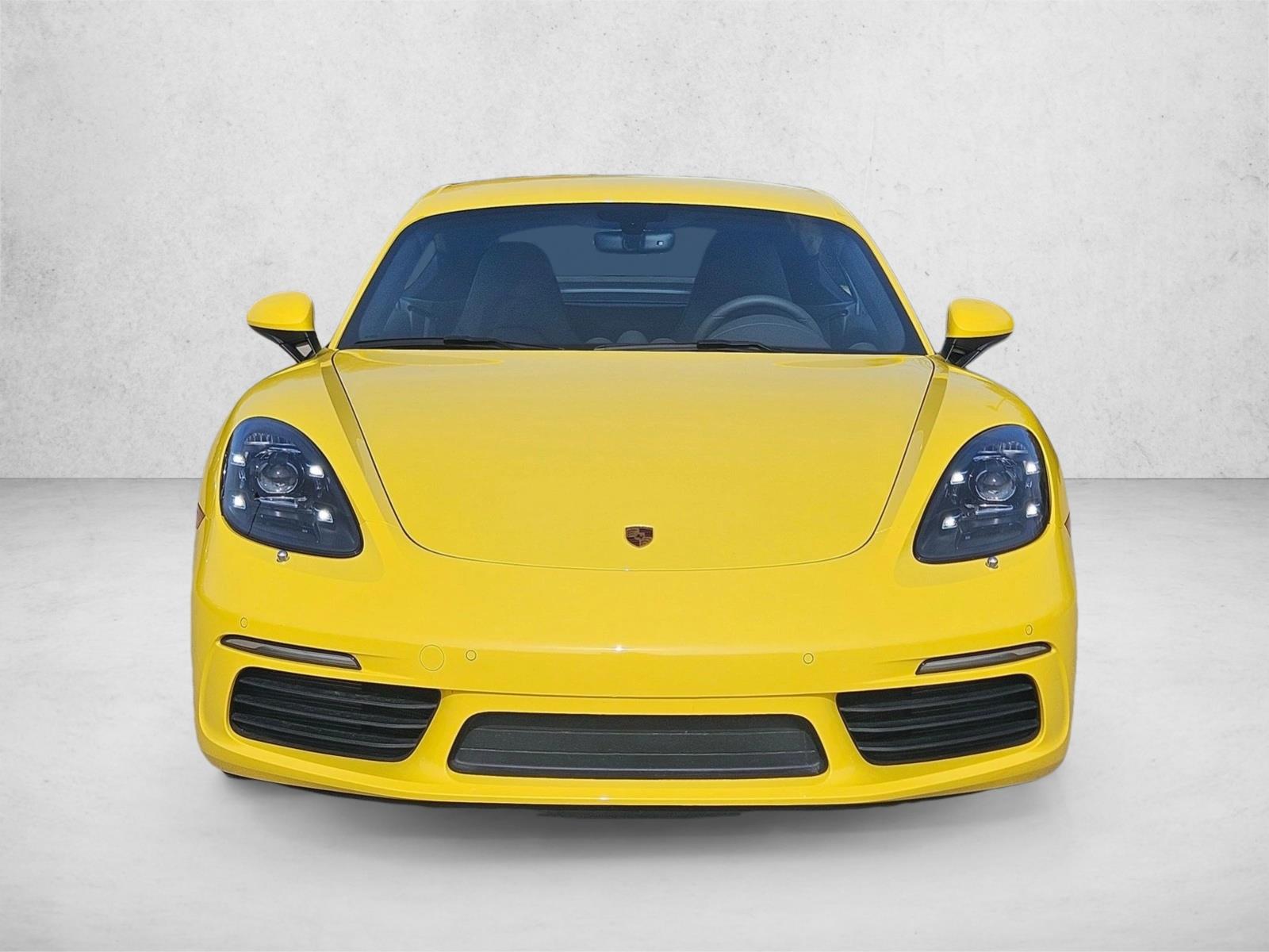2024 Porsche Cayman photo 2