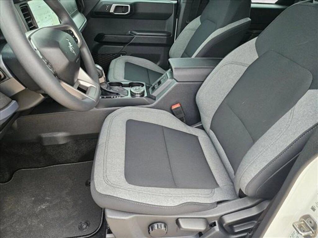 New 2025 Ford Bronco Base SUV