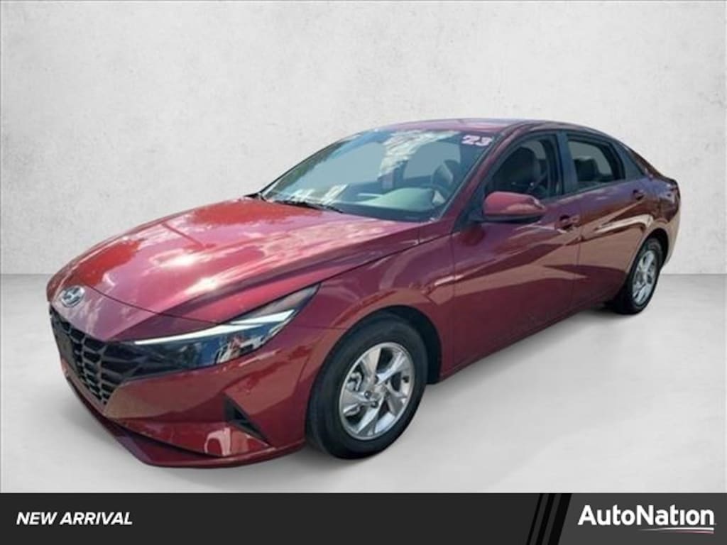 Used 2023 Hyundai Elantra SE Sedan