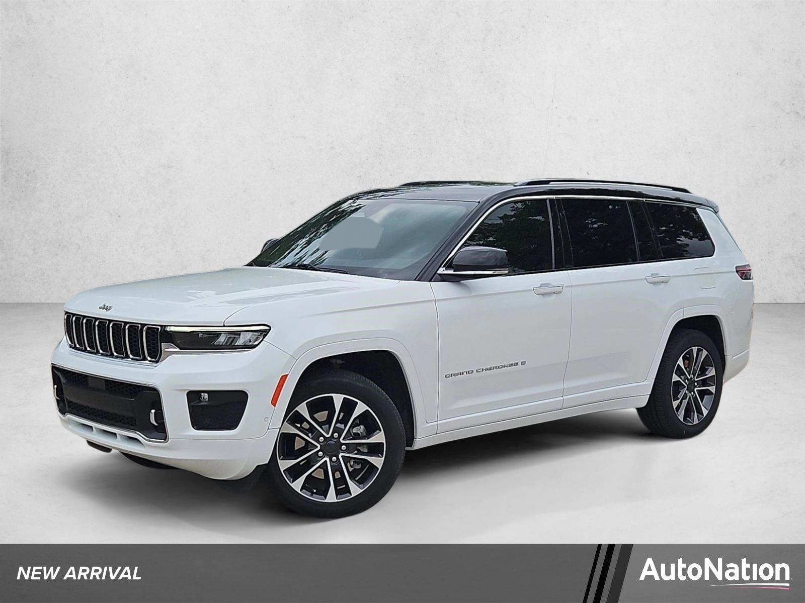 2023 Jeep Grand Cherokee L Overland 4x4's photo