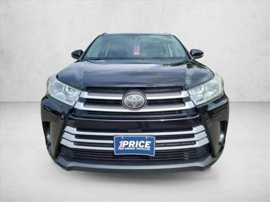 Used 2019 Toyota Highlander XLE SUV