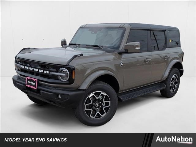 2025 Ford Bronco 4-Door Outer Banks's photo