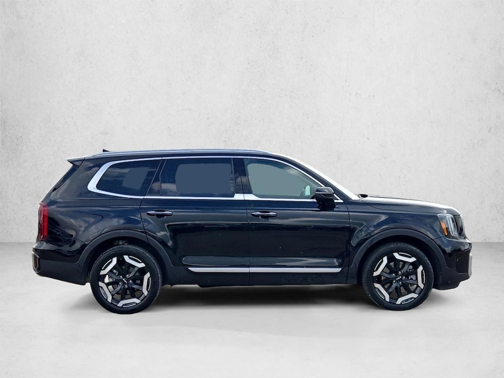 Used 2025 Kia Telluride S SUV