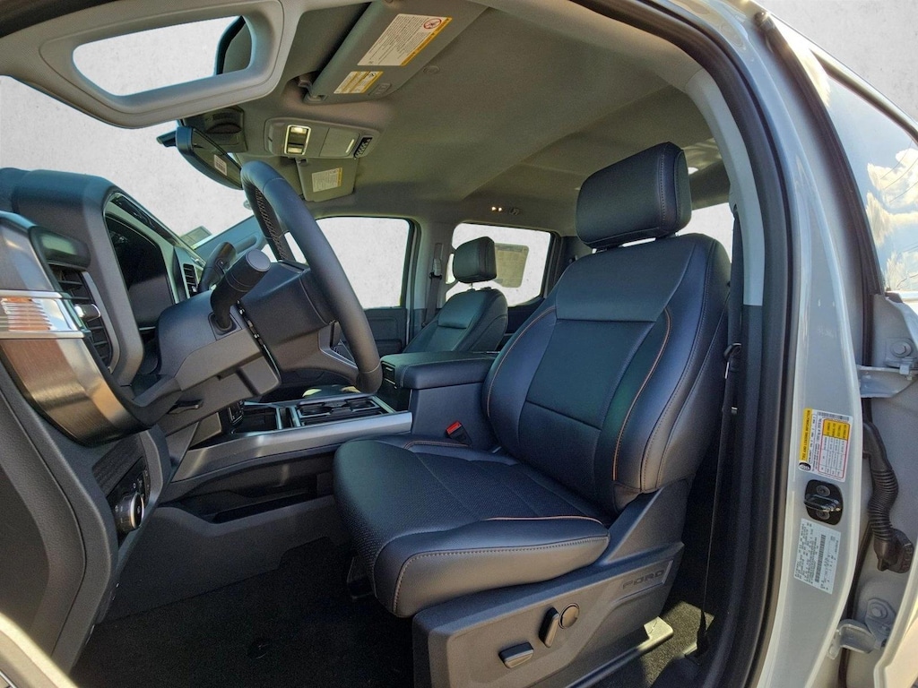 New 2026 Ford F-250 LARIAT Truck Crew Cab