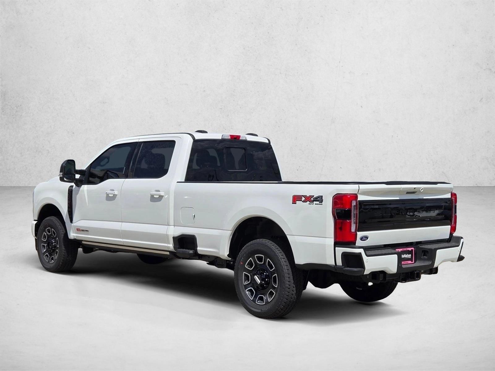 2026 Ford F-350 Super Duty Platinum - Photo 8