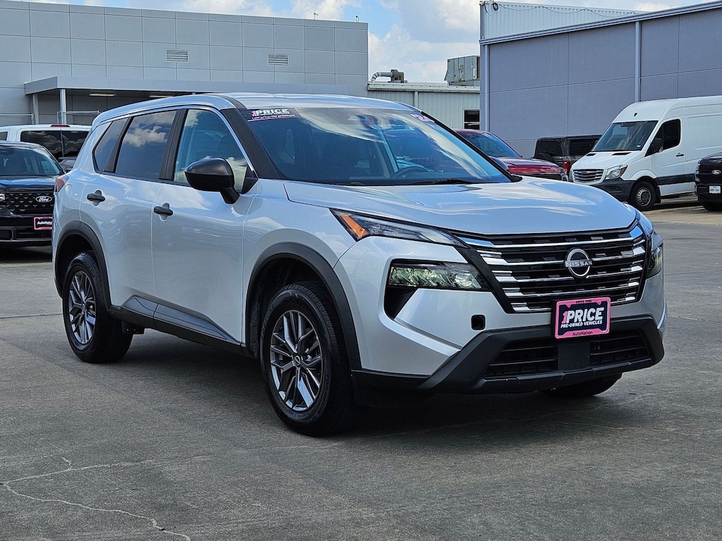 Used 2024 Nissan Rogue S SUV