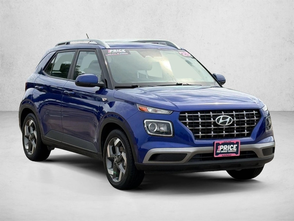 Used 2025 Hyundai Venue SEL SUV