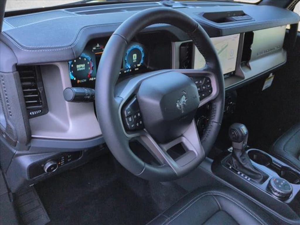 New 2025 Ford Bronco Outer Banks SUV