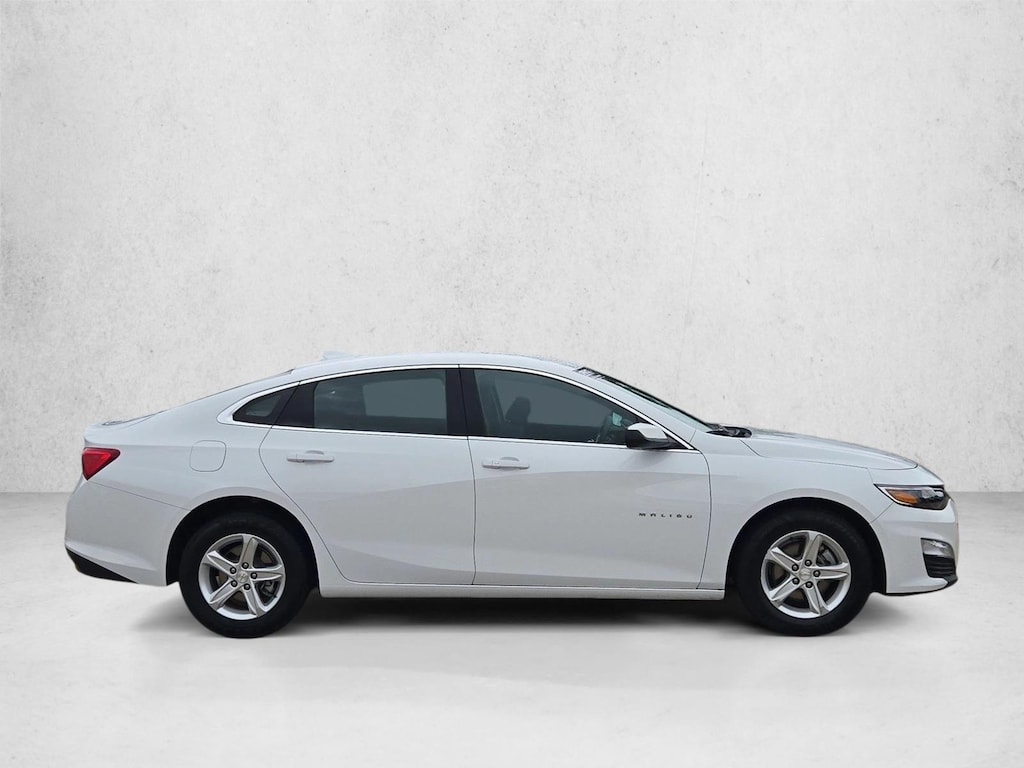 Used 2024 Chevrolet Malibu LT Sedan