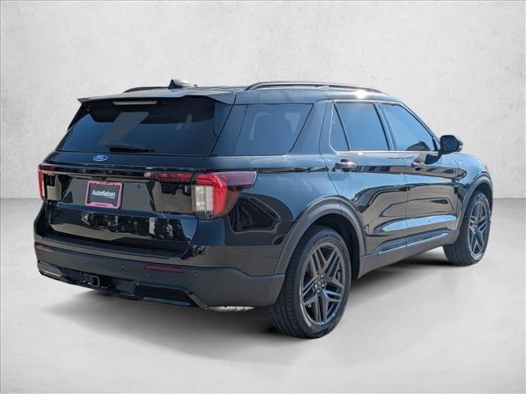 New 2025 Ford Explorer ST-Line SUV