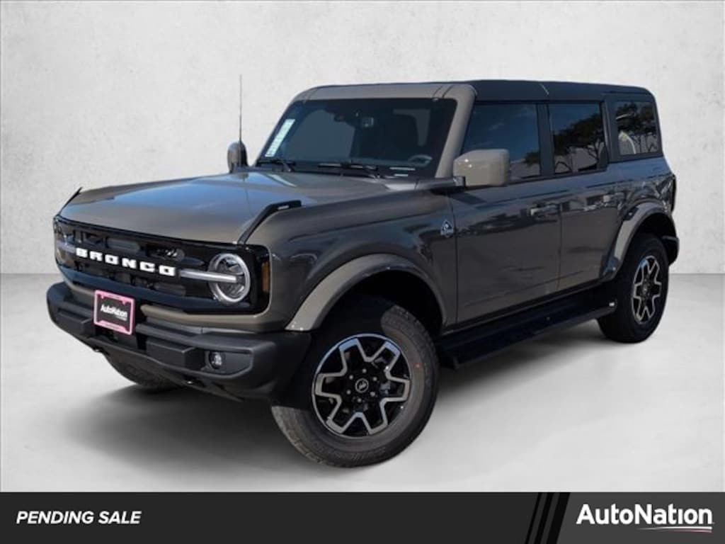 New 2025 Ford Bronco Outer Banks SUV