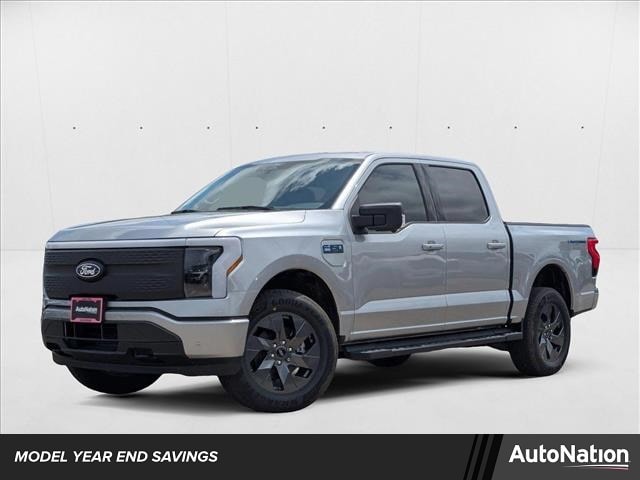 2025 Ford F-150 Lightning Flash's photo