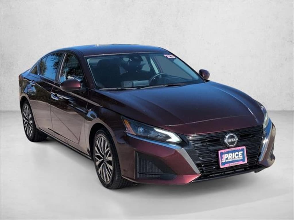 Used 2023 Nissan Altima 2.5 SV Sedan