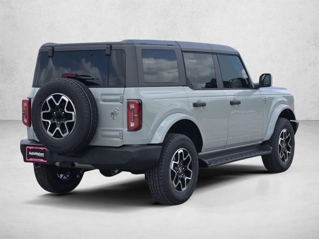 New 2026 Ford Bronco Outer Banks SUV