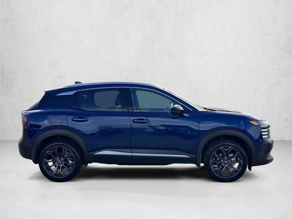 Used 2026 Nissan Kicks SR SUV