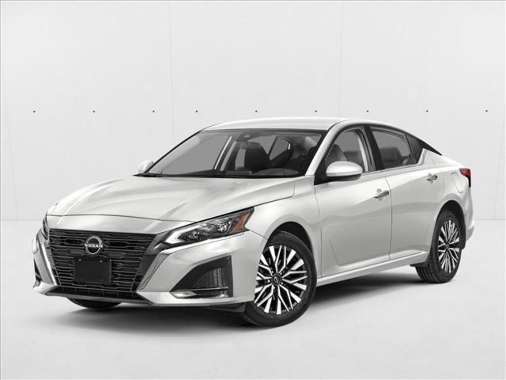 Used 2024 Nissan Altima 2.5 SV Sedan