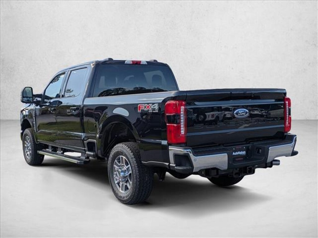 New 2026 Ford F-250 LARIAT Truck Crew Cab
