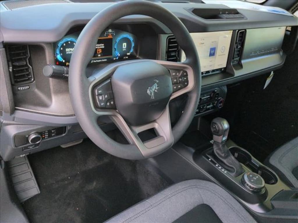 New 2025 Ford Bronco Base SUV