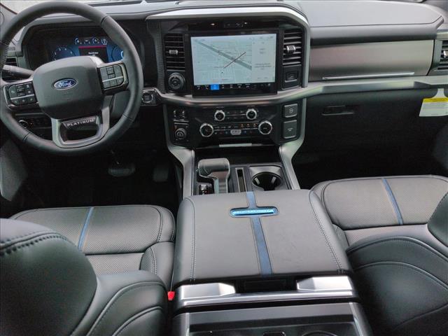 2025 Ford F-150 Platinum - Photo 11