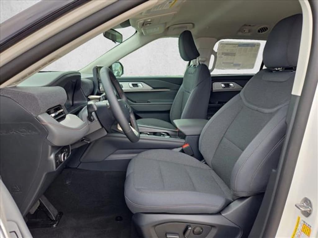 New 2026 Ford Explorer Active w/200A Pkg SUV