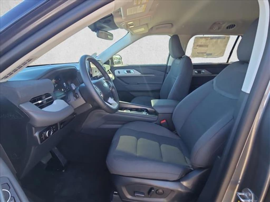 New 2026 Ford Explorer Active w/200A Pkg SUV