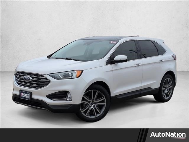 2019 Ford Edge Titanium's photo
