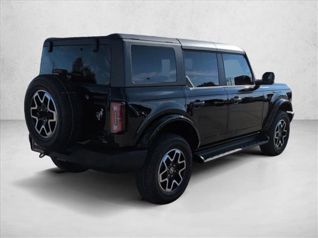 New 2025 Ford Bronco Outer Banks SUV