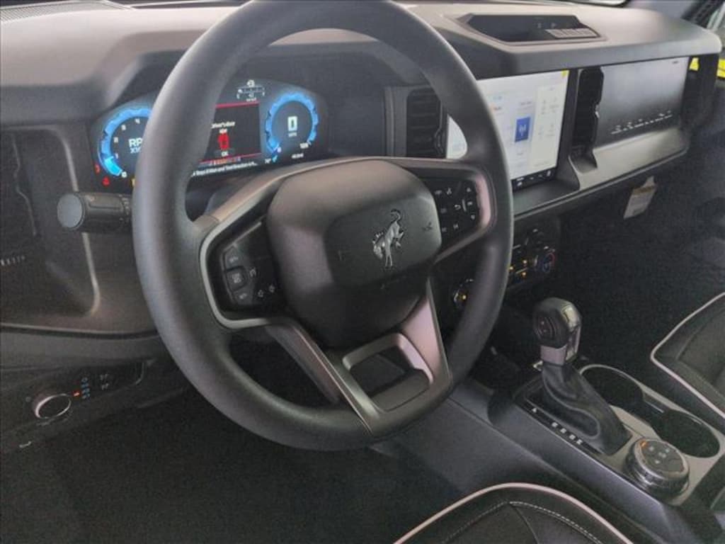 New 2025 Ford Bronco Base SUV
