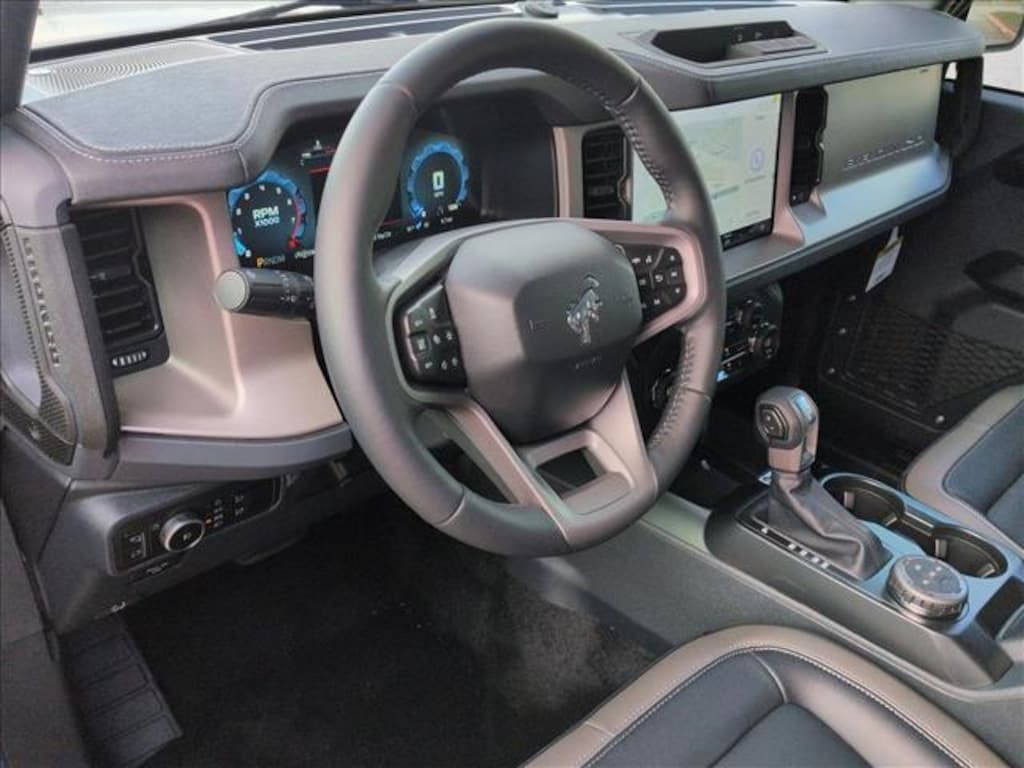 New 2025 Ford Bronco Outer Banks SUV