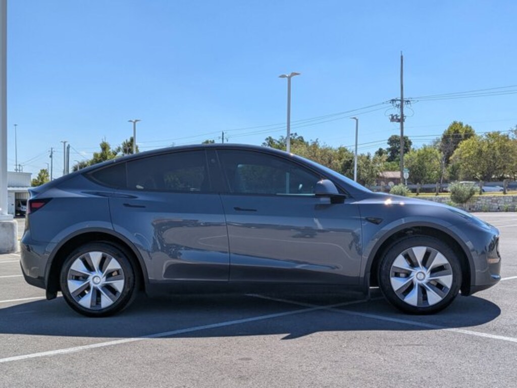 Used 2023 Tesla Model Y Long Range SUV