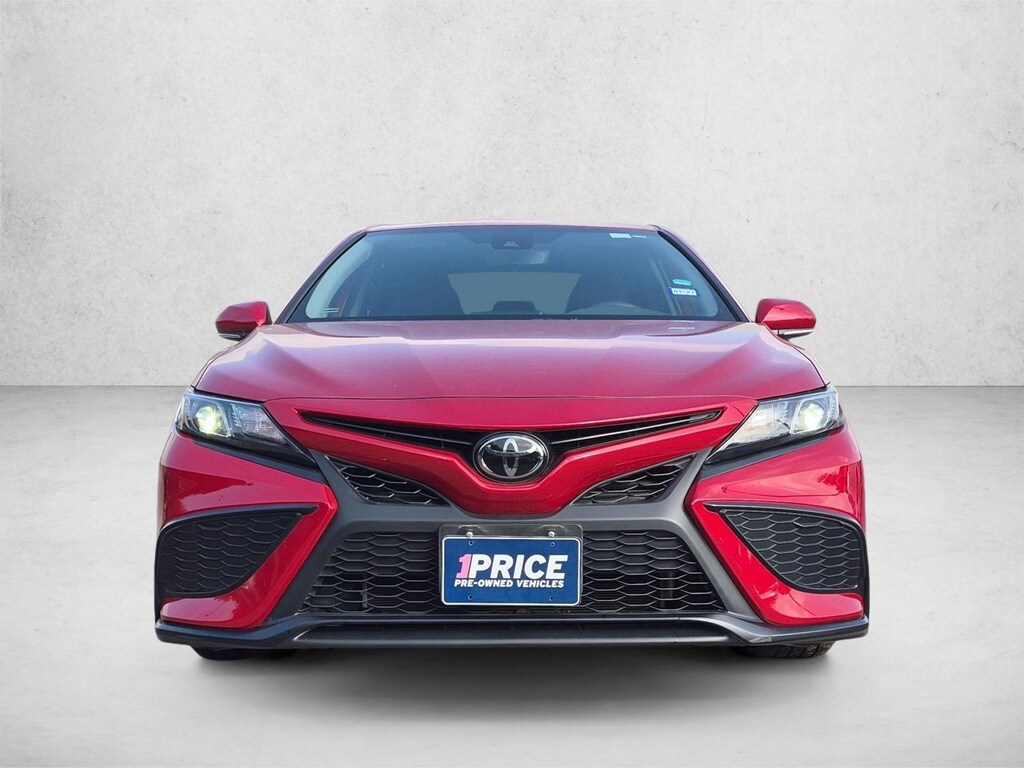 Used 2023 Toyota Camry SE Sedan