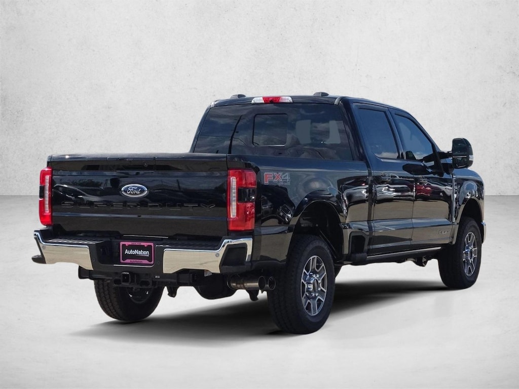 New 2026 Ford F-250 LARIAT Truck Crew Cab