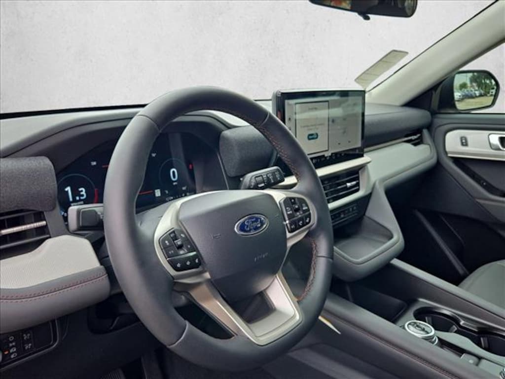New 2026 Ford Explorer Active w/200A Pkg SUV