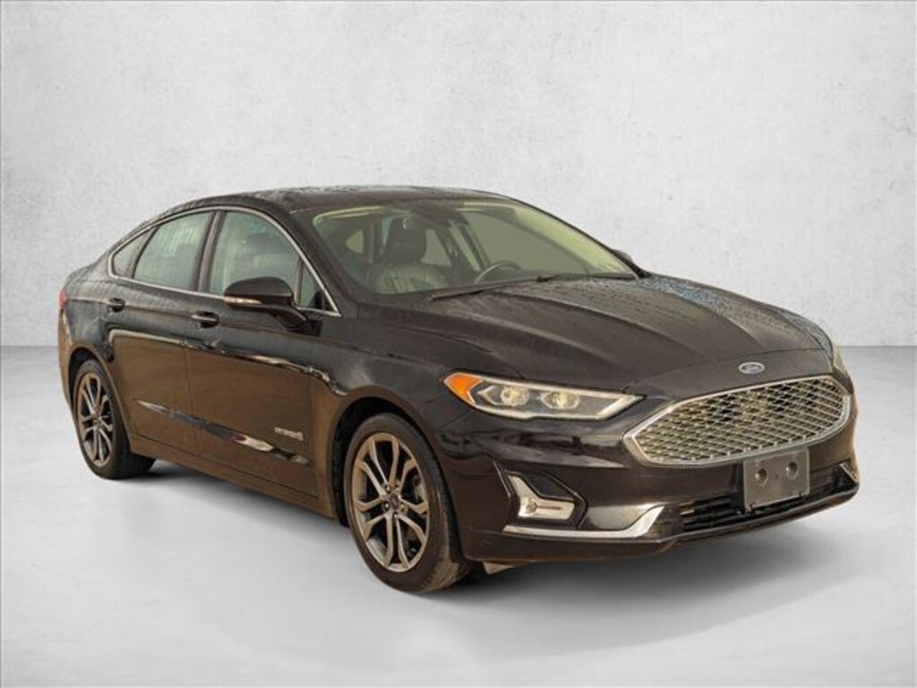 Used 2019 Ford Fusion Hybrid Titanium Sedan