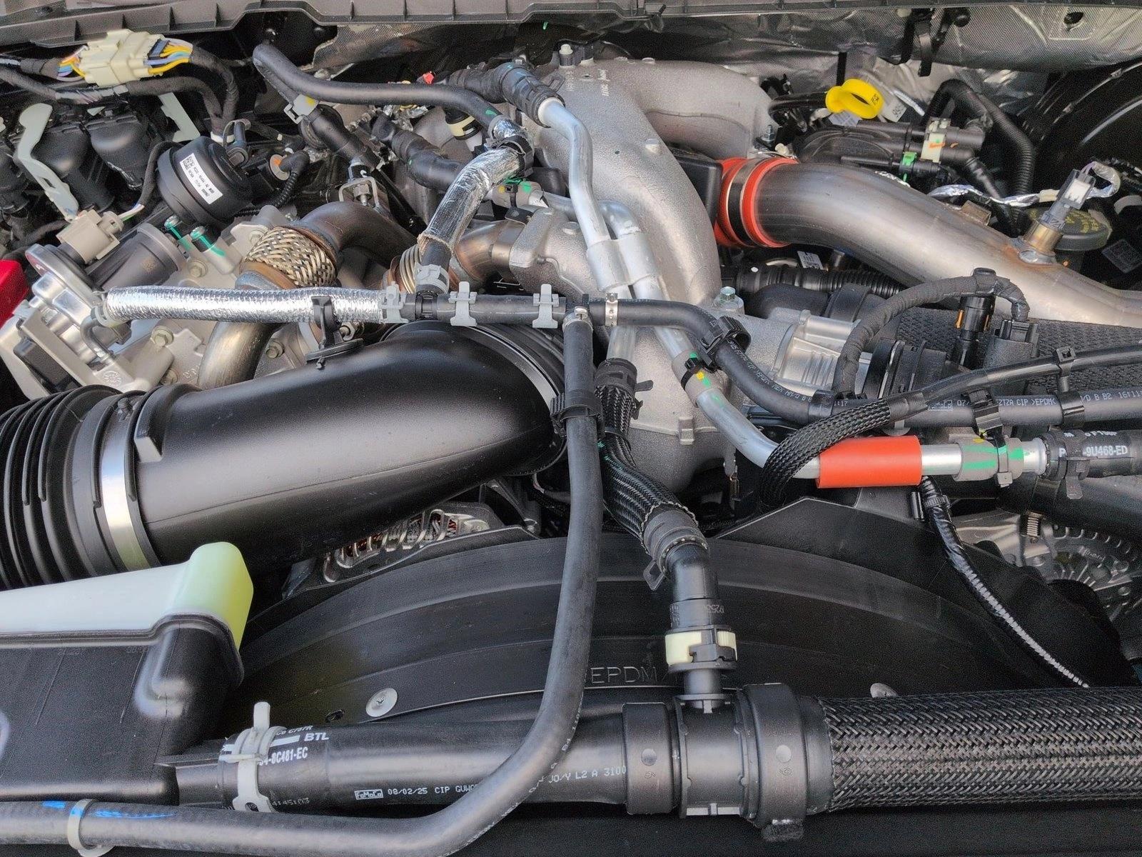 2026 Ford F-350 Super Duty Platinum - Photo 16