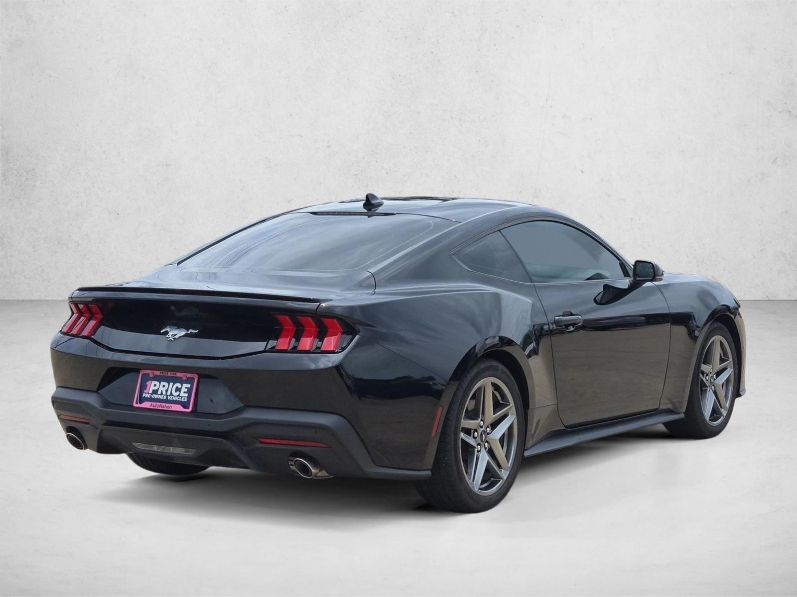 2025 Ford Mustang EcoBoost Premium - Photo 5