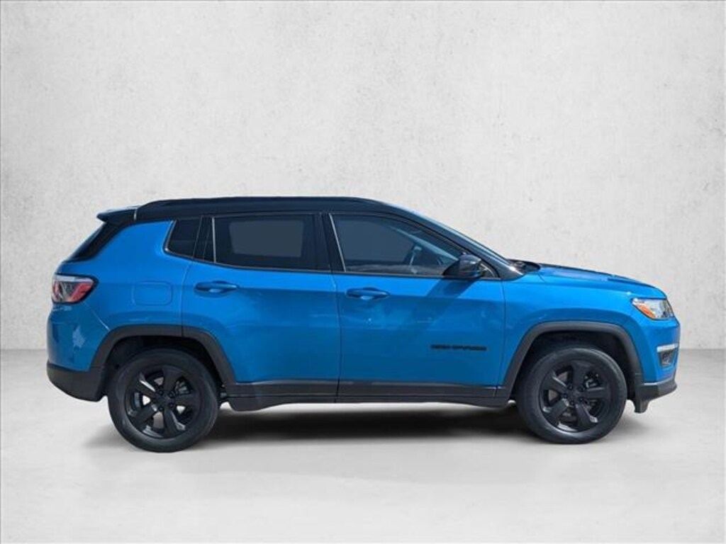 Used 2018 Jeep Compass Latitude SUV