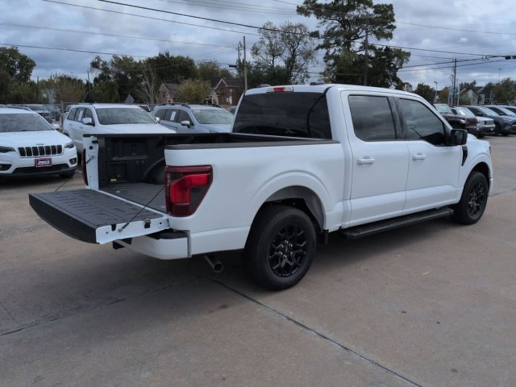 New 2025 Ford F-150 XLT Truck SuperCrew Cab
