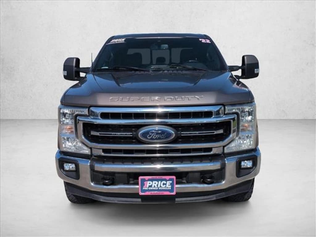 Used 2022 Ford F-250 LARIAT Truck Crew Cab