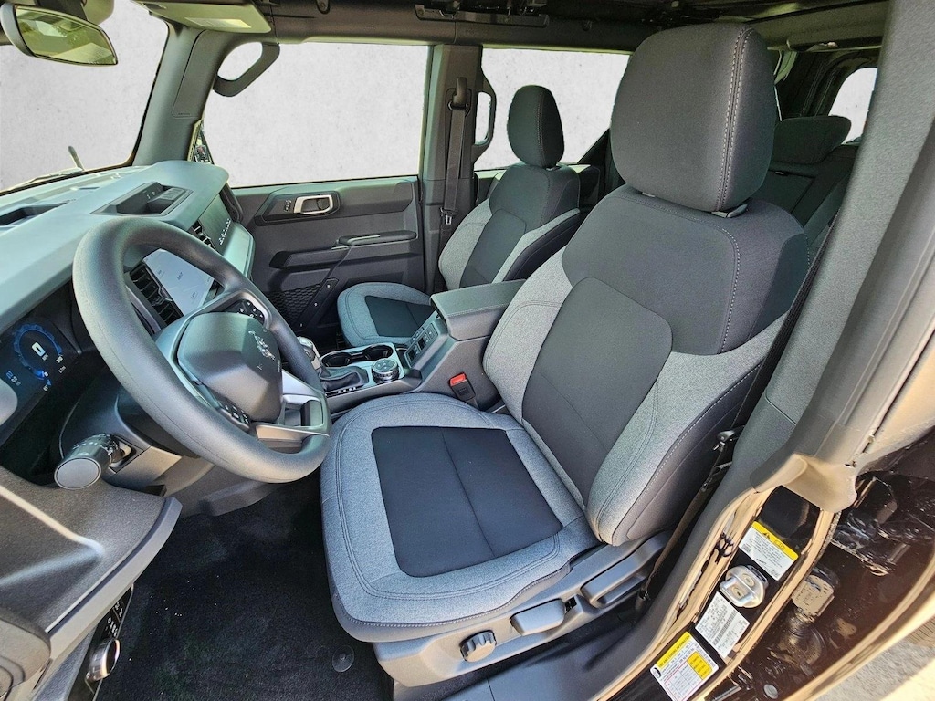 New 2026 Ford Bronco Base SUV
