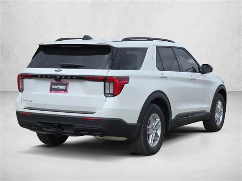 New 2026 Ford Explorer Active w/200A Pkg SUV