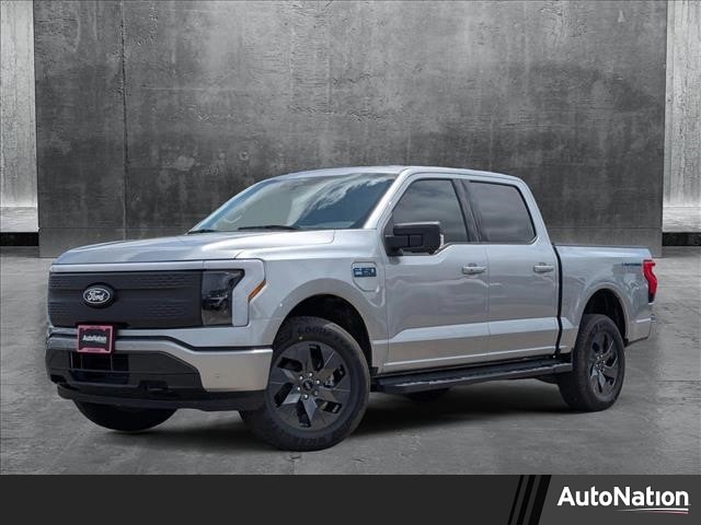 2025 Ford F-150 Lightning Flash's photo
