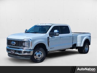 2025 Ford F-350 LARIAT Truck Crew Cab