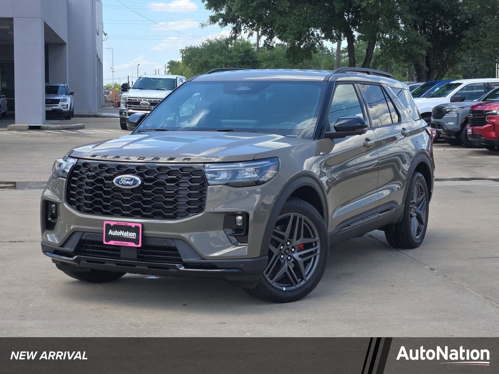 2026 Ford Explorer ST-LINE RWD's photo