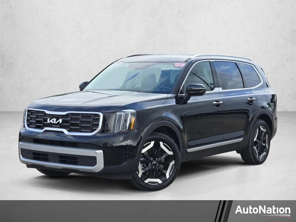 Used 2025 Kia Telluride S SUV