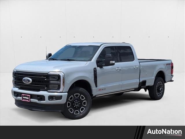 2026 Ford F-350 Super Duty Platinum's photo
