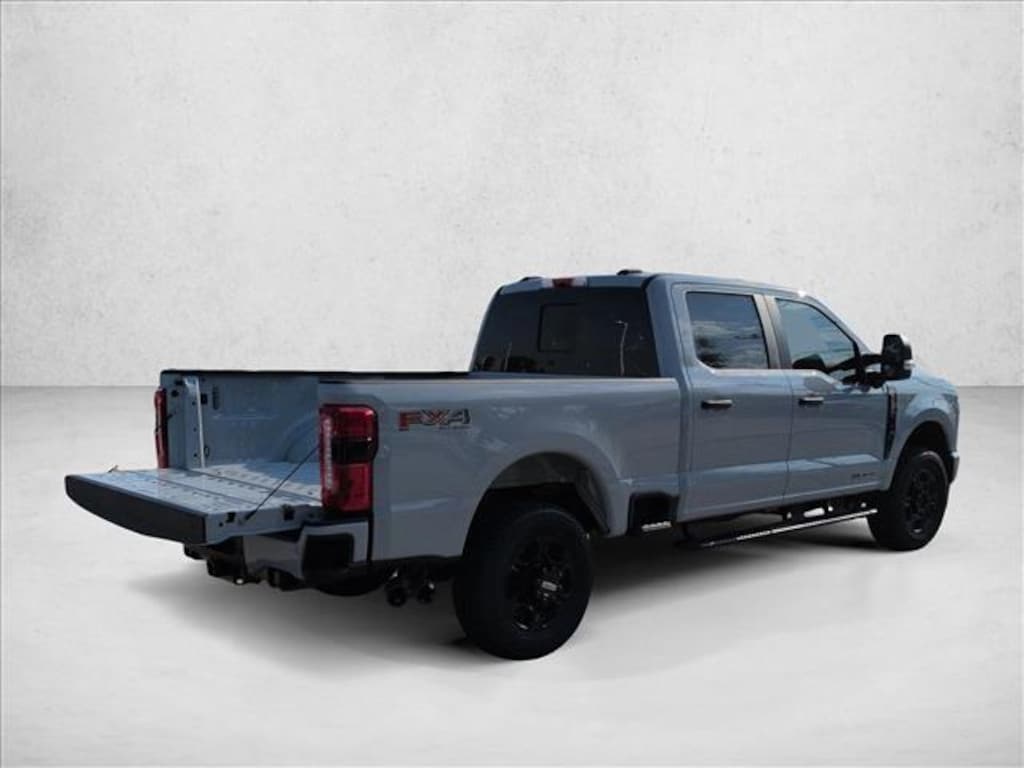 New 2026 Ford F-250 XL Truck Crew Cab