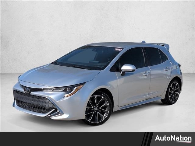 2020 Toyota Corolla Hatchback XSE's photo