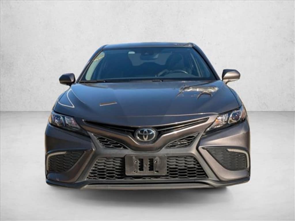 Used 2022 Toyota Camry SE Sedan